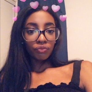 Meet your Posher, Victoria